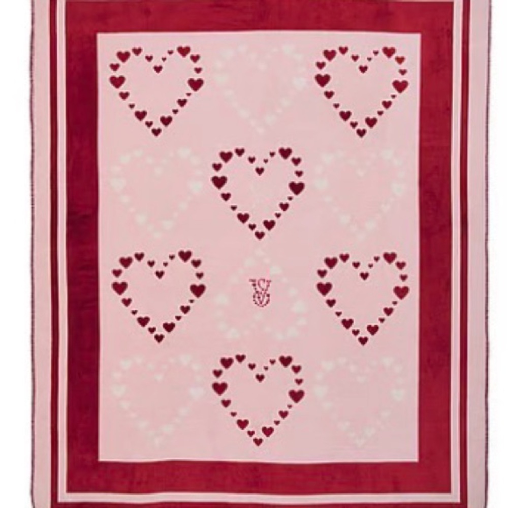 Victoria's Secret Cozy Fleece Blanket- Valentines Day Limited Edition